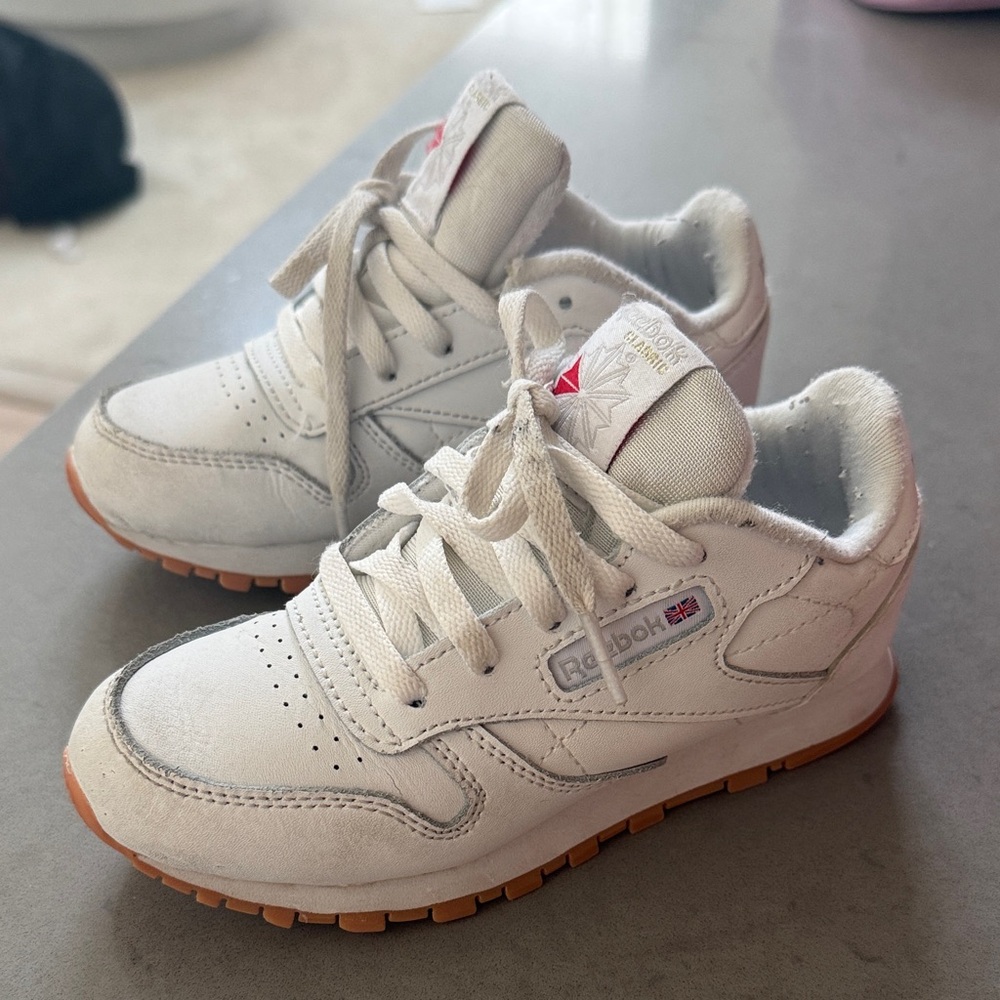 Reebok classic Kids white Sneakers 11.5